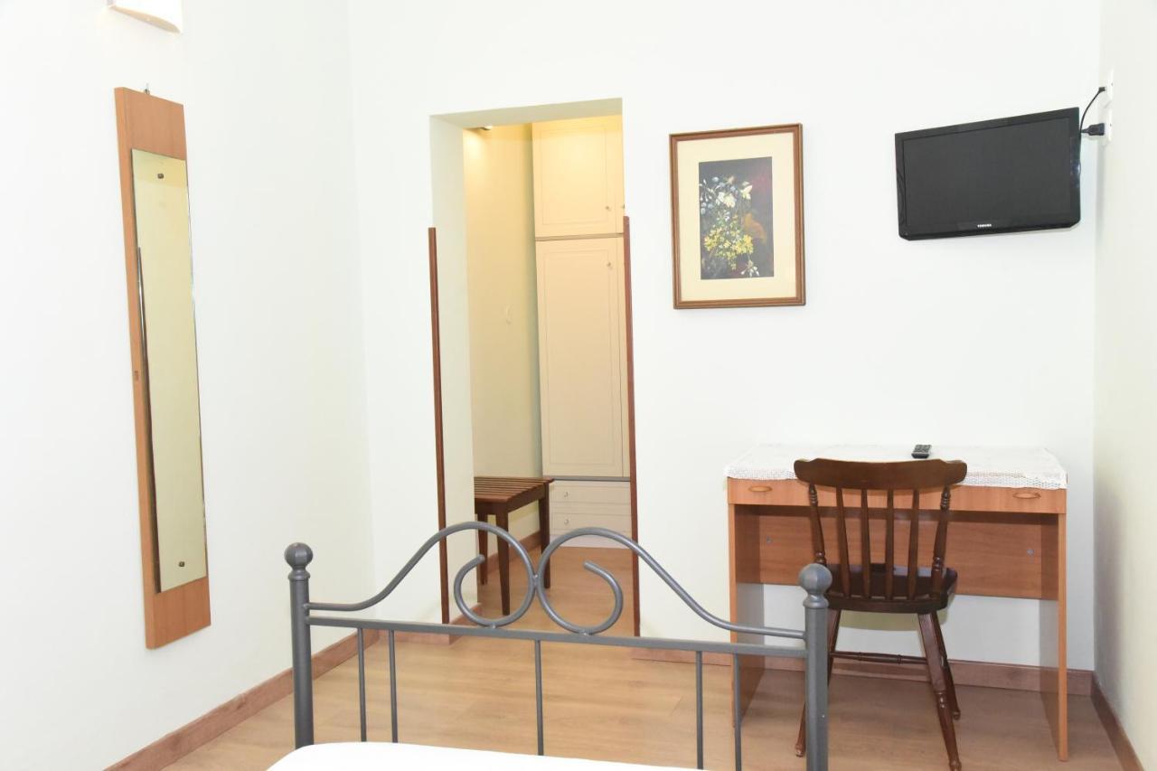 Albergo La Rosetta Чиуси Экстерьер фото