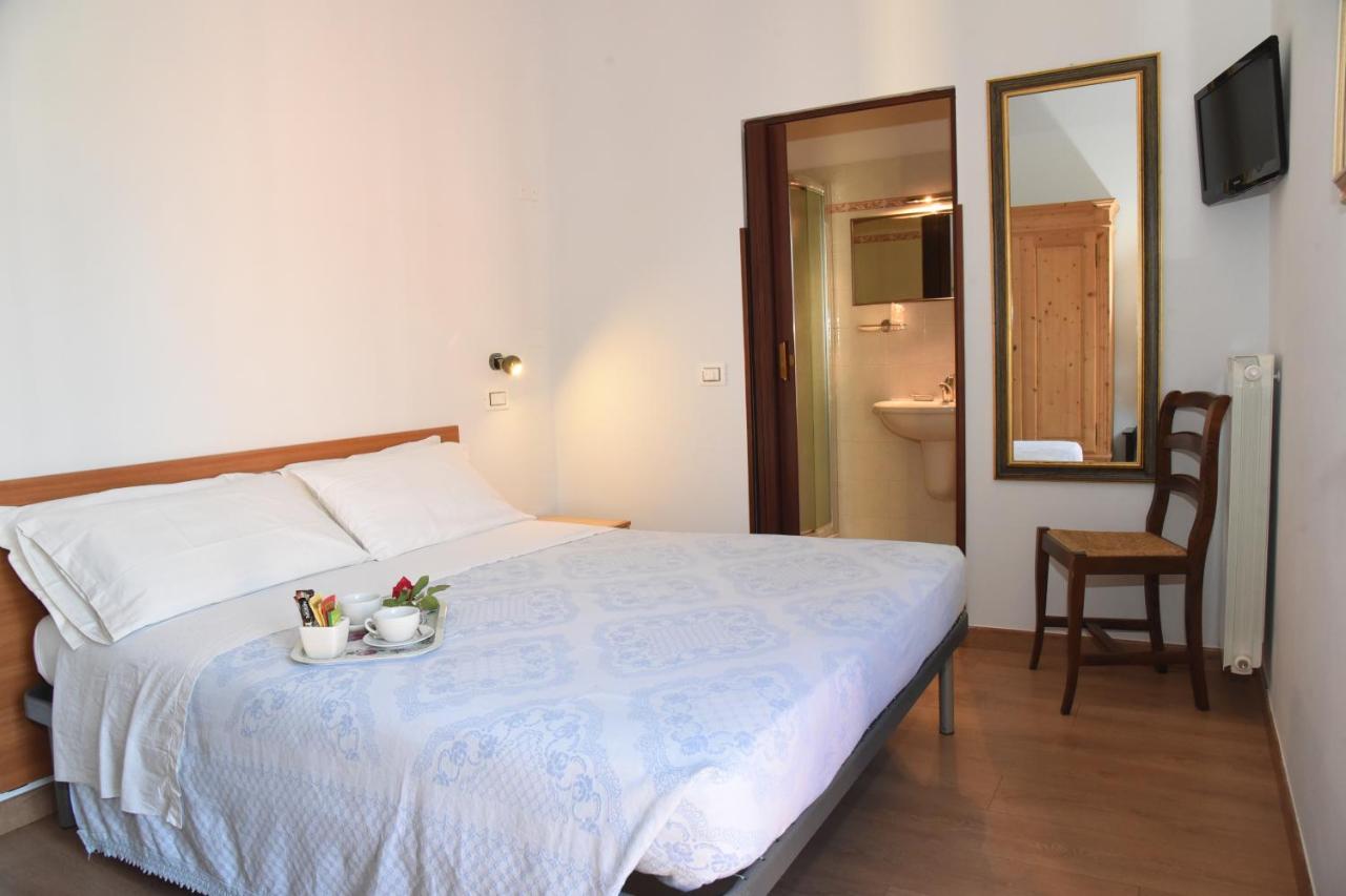 Albergo La Rosetta Чиуси Экстерьер фото