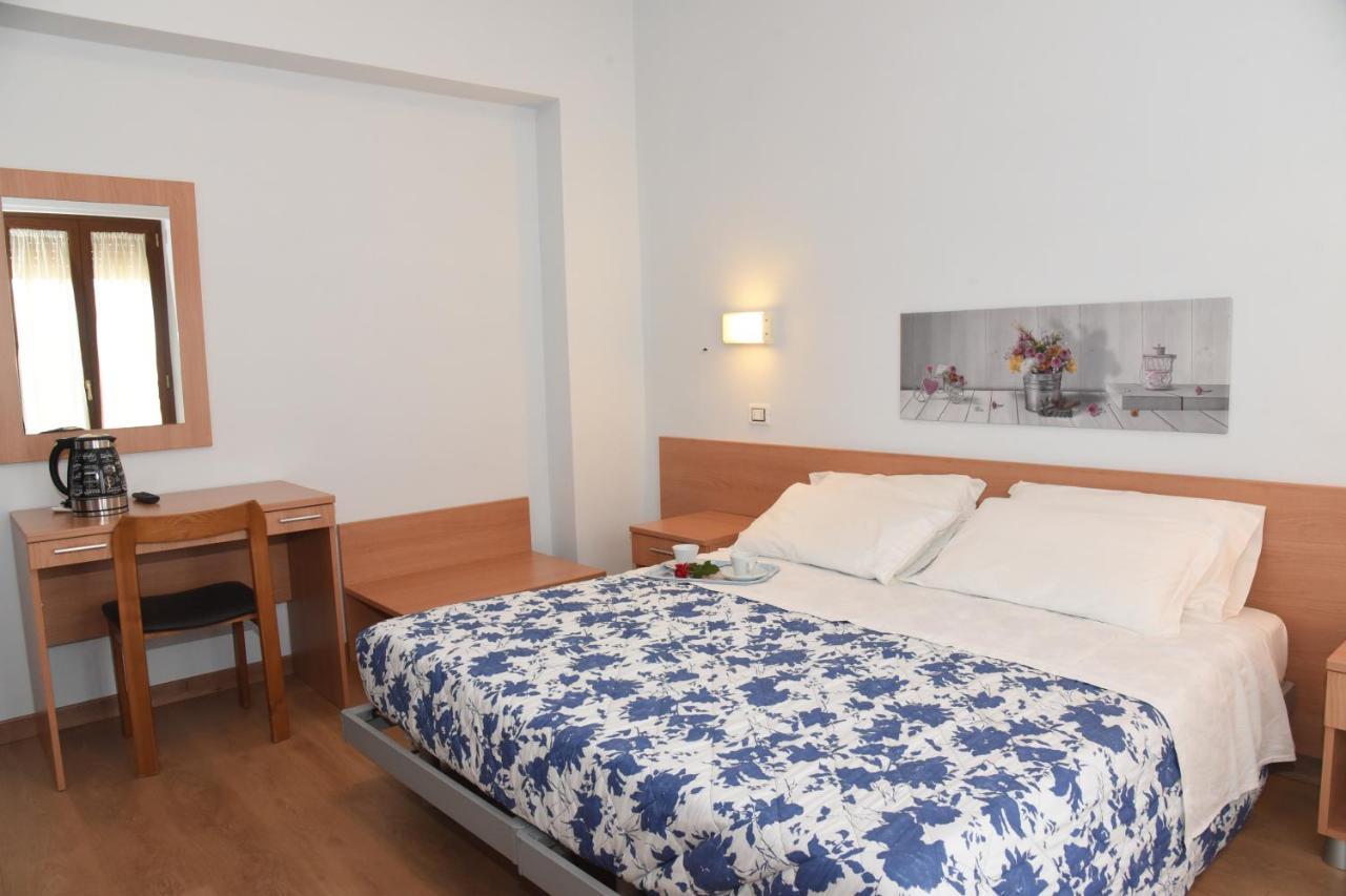 Albergo La Rosetta Чиуси Экстерьер фото